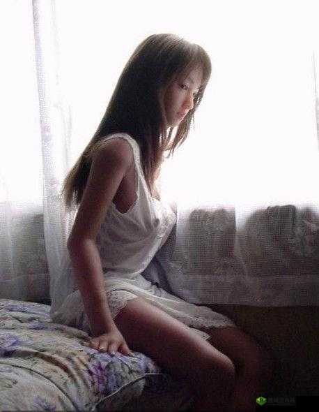 白丝 jk 被后入操逼：羞耻与快感交织的秘密