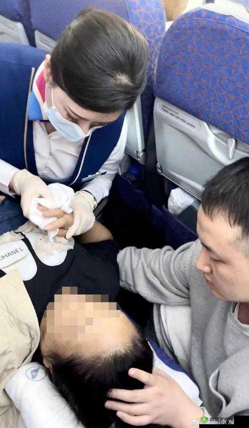 空姐喘息：揭秘高空服务背后的身心挑战与压力